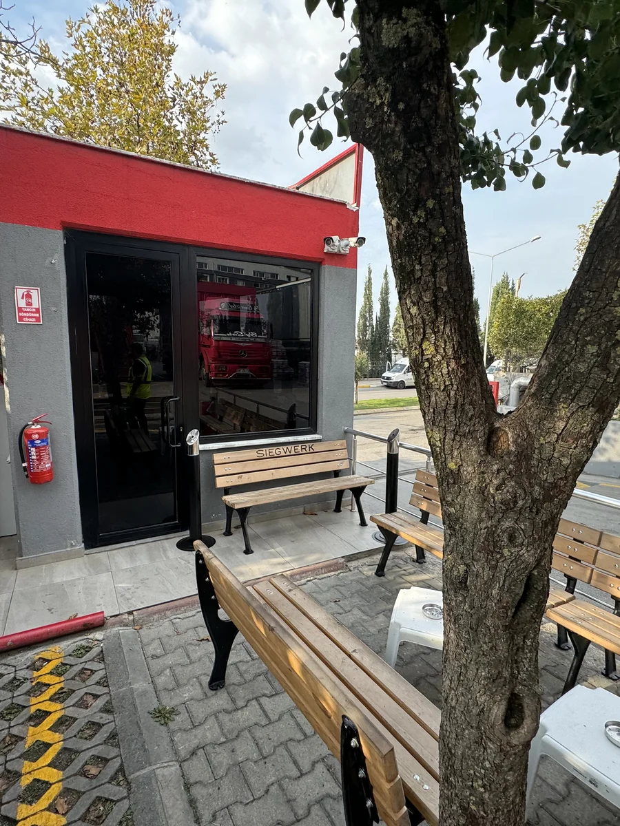 fabrika tadilati personel sigara icme alani 1